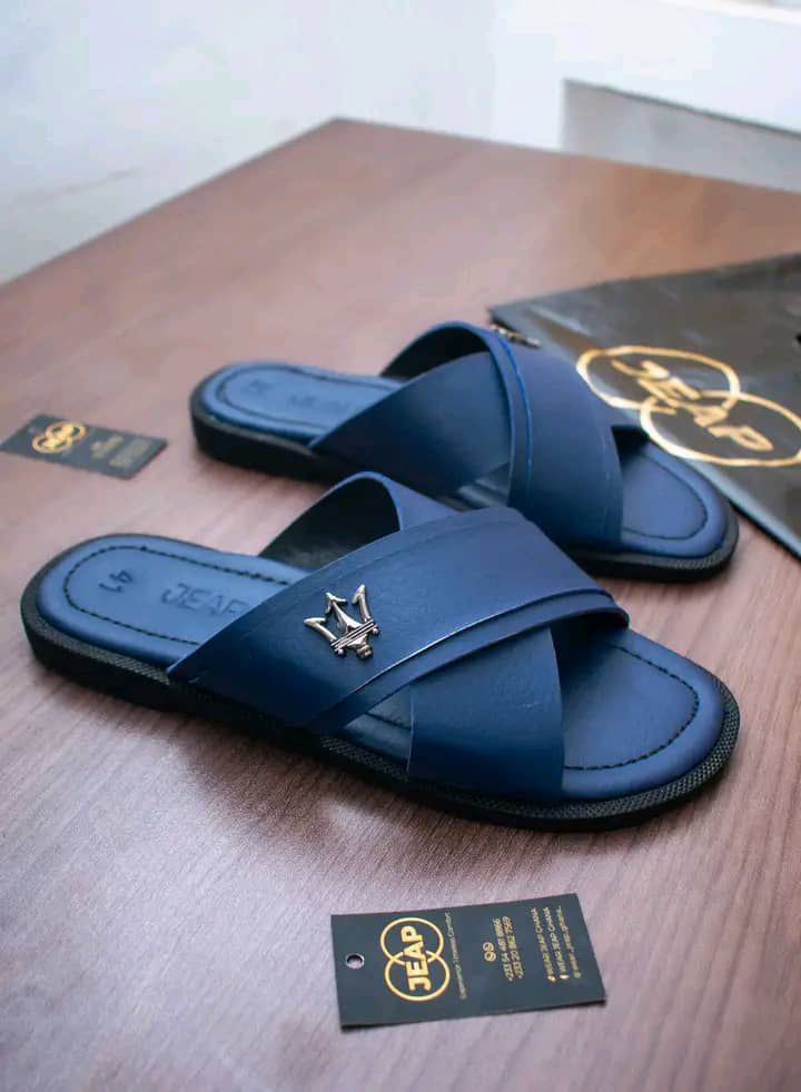 Colored Leather Crossed Slippers
